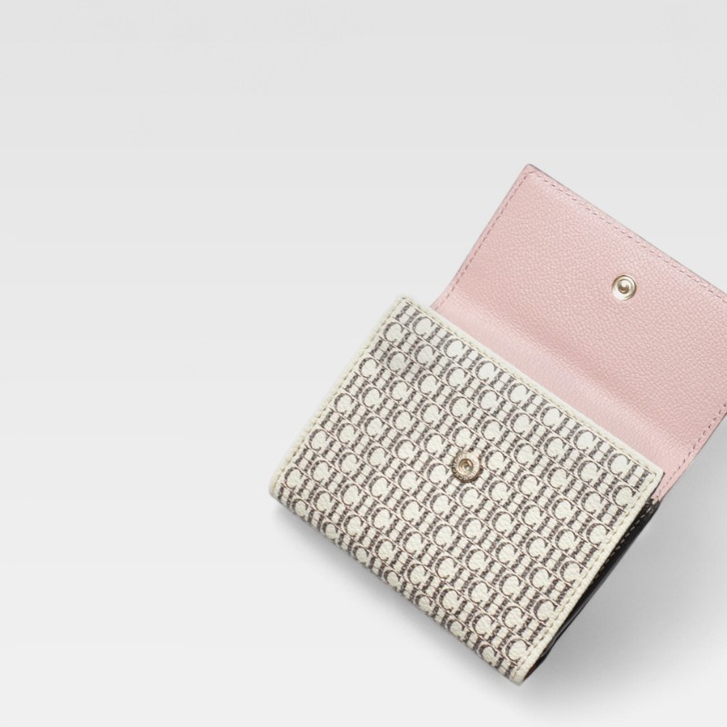 Carolina Herrera Billetera Traveller - Image 2