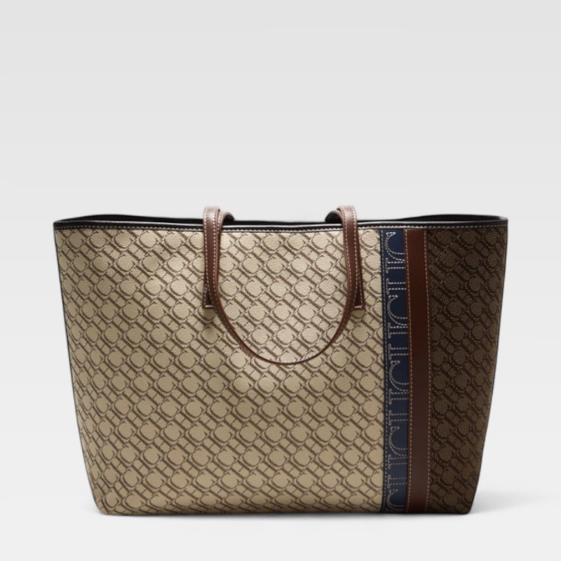 Carolina Herrera Shopping Caracas Large