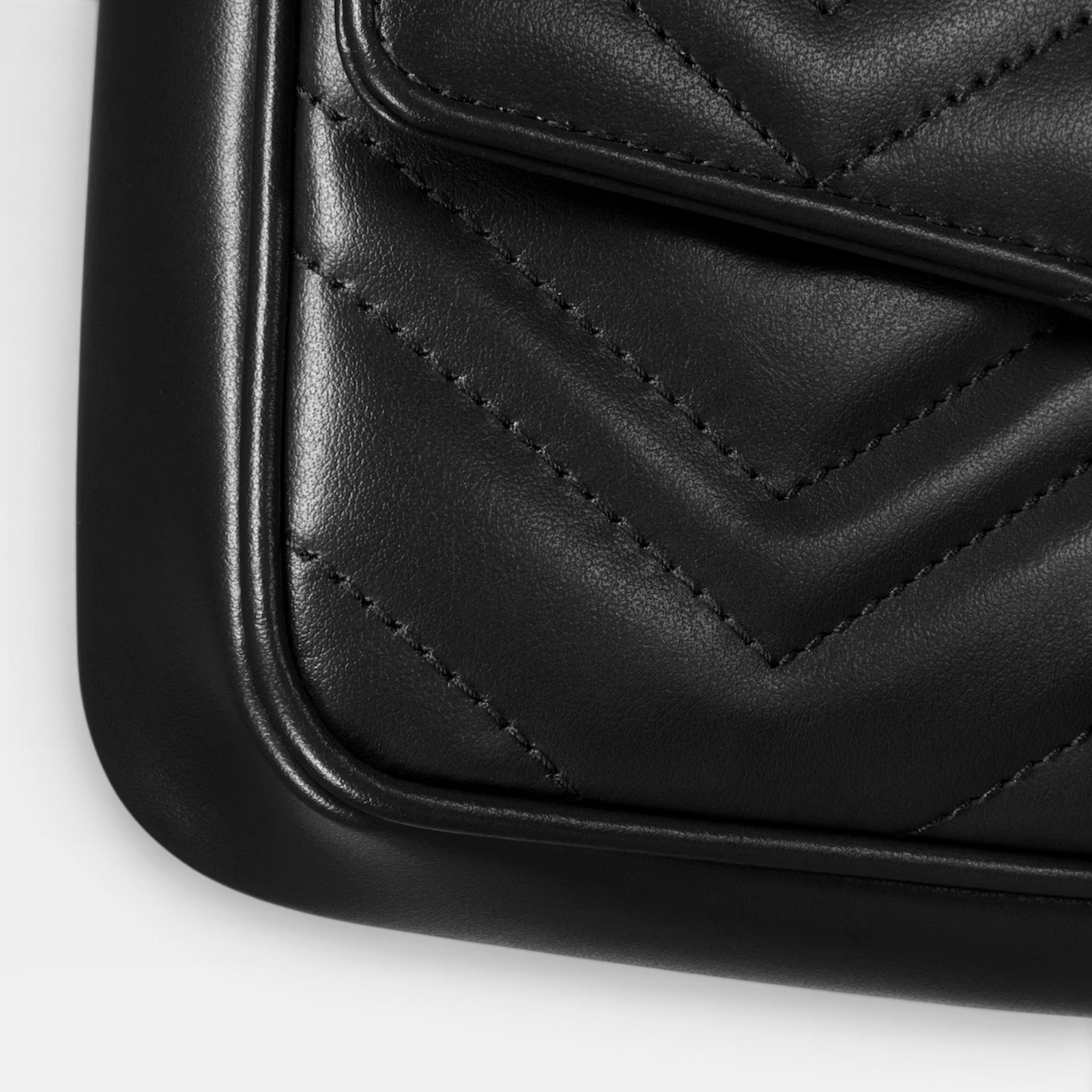 Gucci Marmont Small Shoulder Bag - Imagen 7