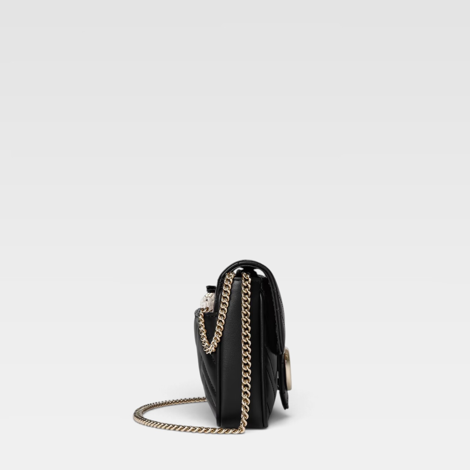 Gucci Marmont Small Shoulder Bag - Imagen 4
