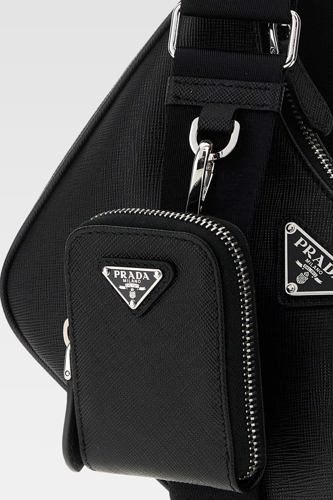 Prada Re-Edition 2005 Saffiano Leather Shoulder Bag - Image 4