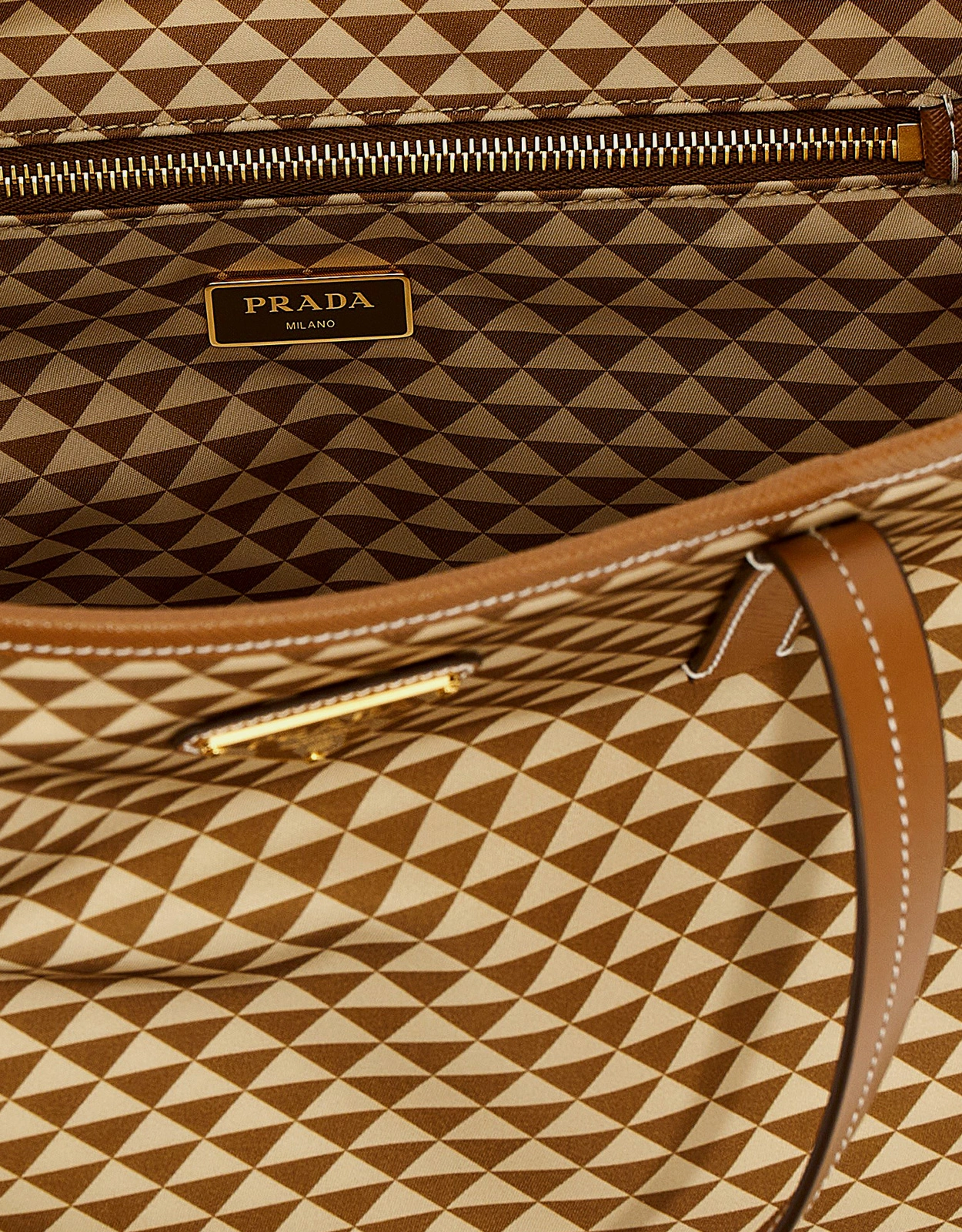 Prada Symbole Tote Bag - Imagen 4