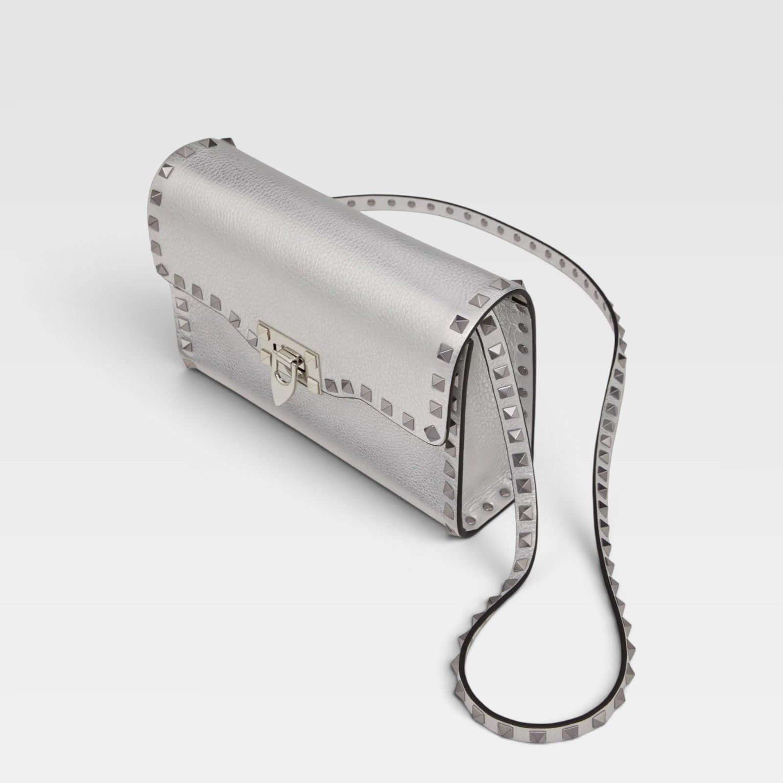 Valentino Garavani Small Rockstud Grainy Metallic Crossbody Bag - Image 4