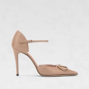 Valentino Garavani D'Orsay Vlogo Pump