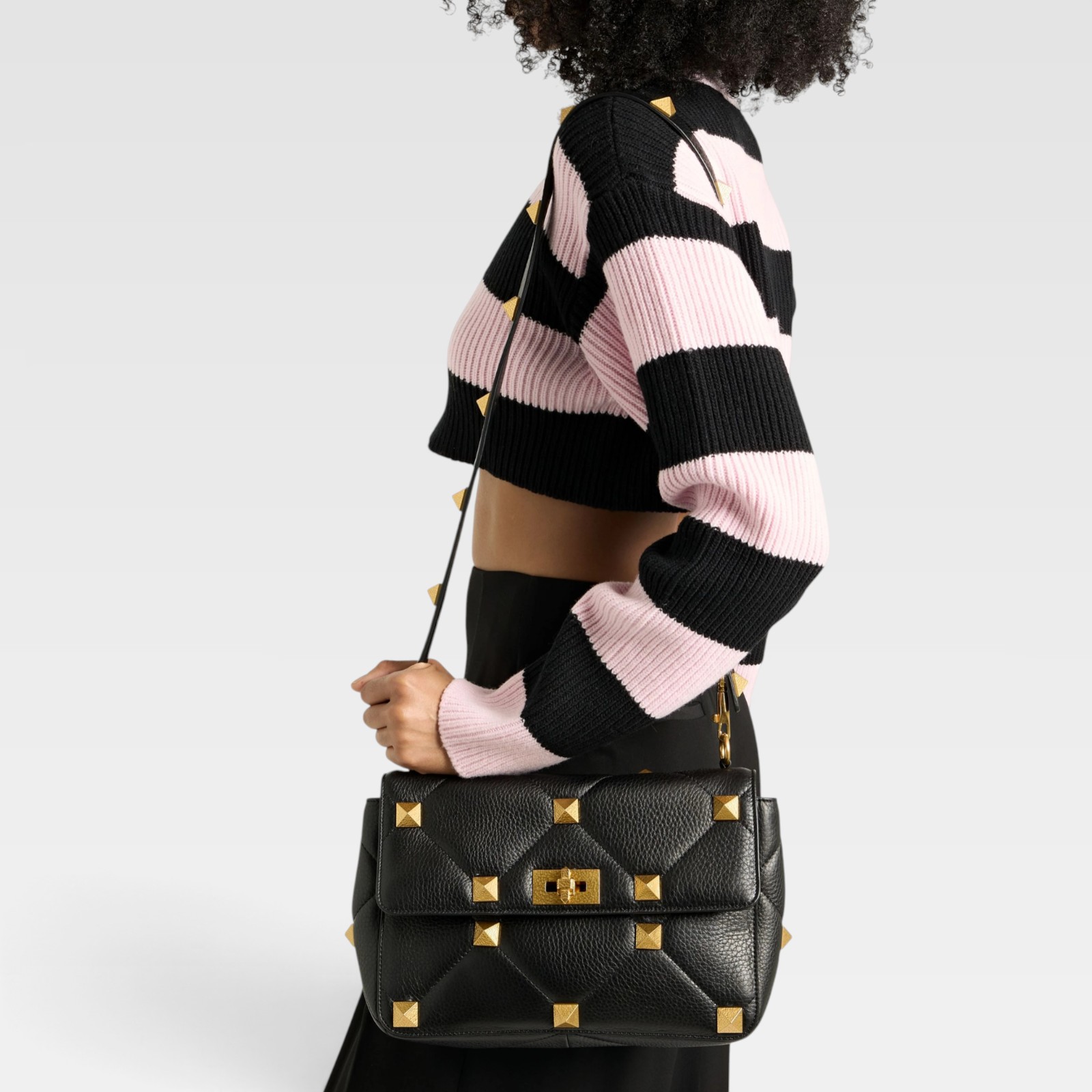 Valentino Garavani Roman Stud Shoulder Bag - Imagen 4