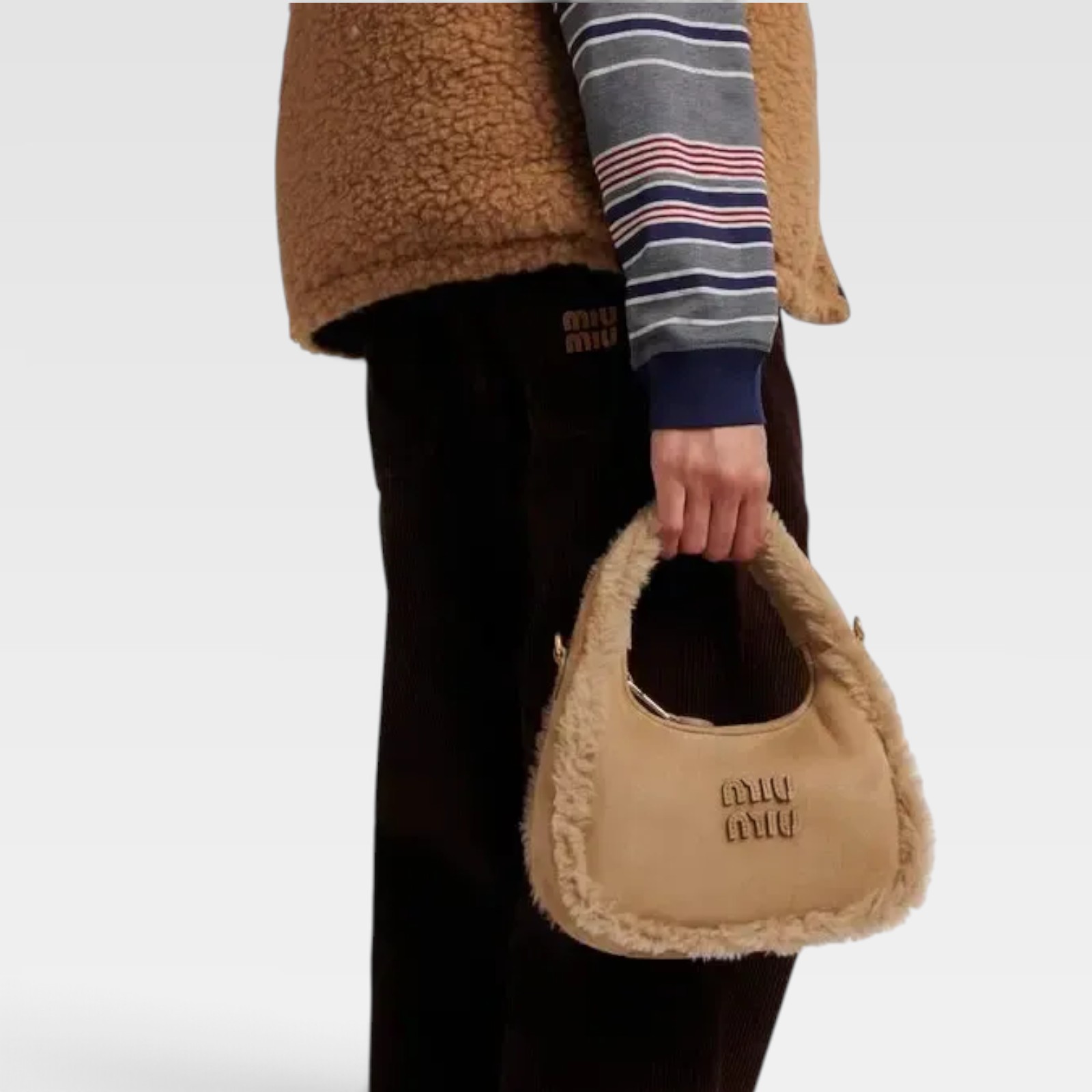 Miu Miu Wander Matelassé Nappa Leather Hobo Bag - Imagen 3